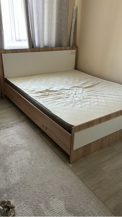 Срочно продам кровать(тахта)
