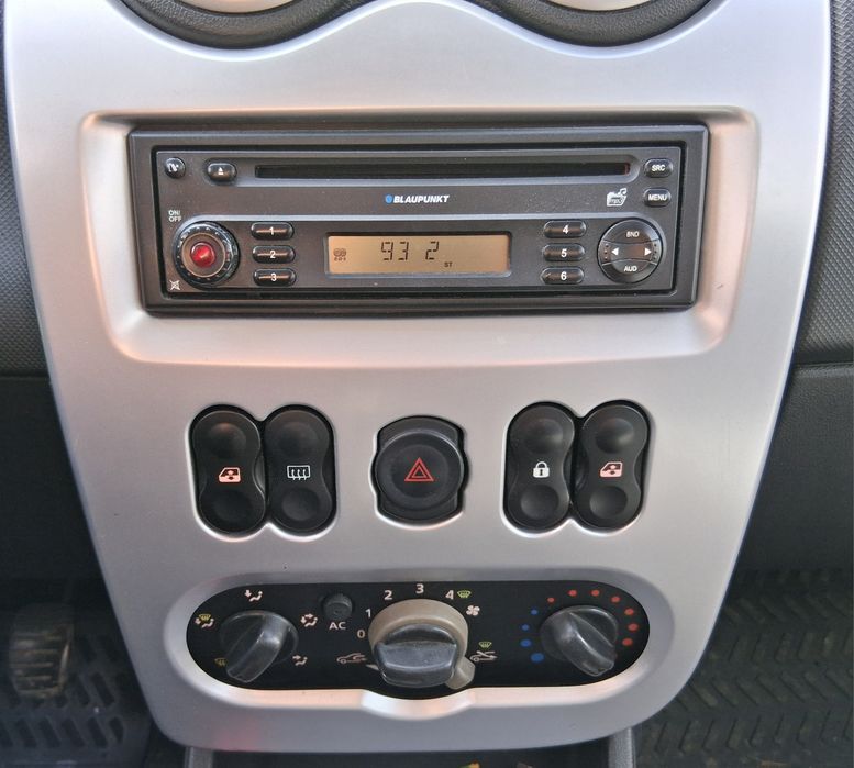 DACIA Sandero 2010 — imagine 4
