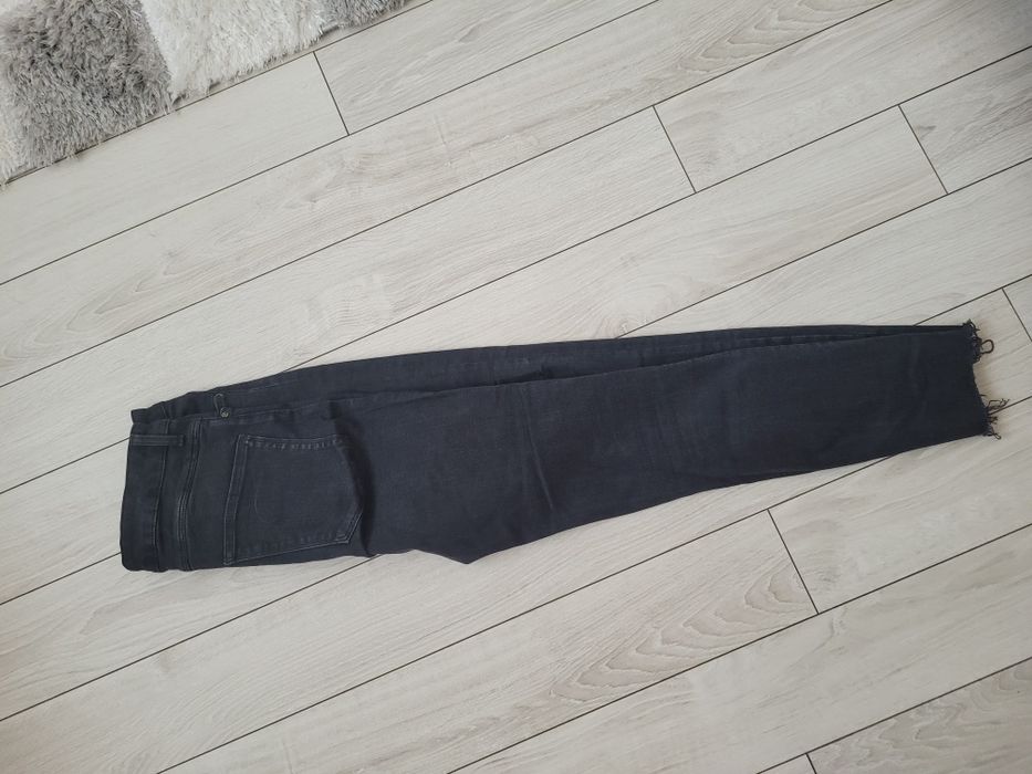 Blugi Zara rupti marime M-/40