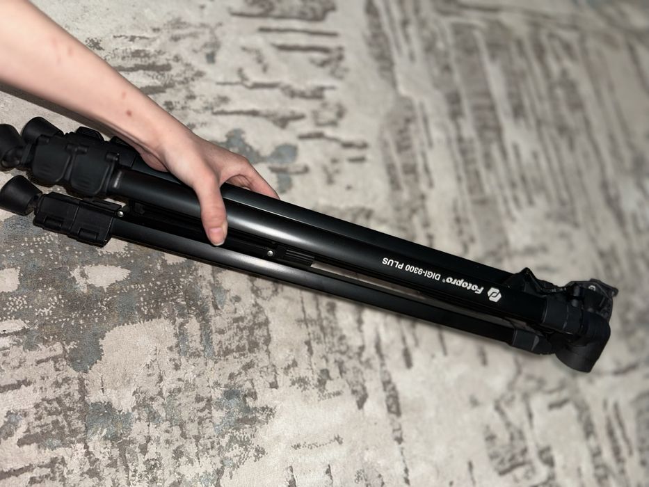 Продам штатив !!