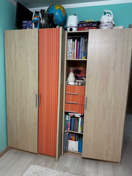 стенка в детскую.