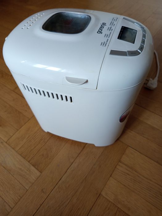 Пекарна / машина за хляб