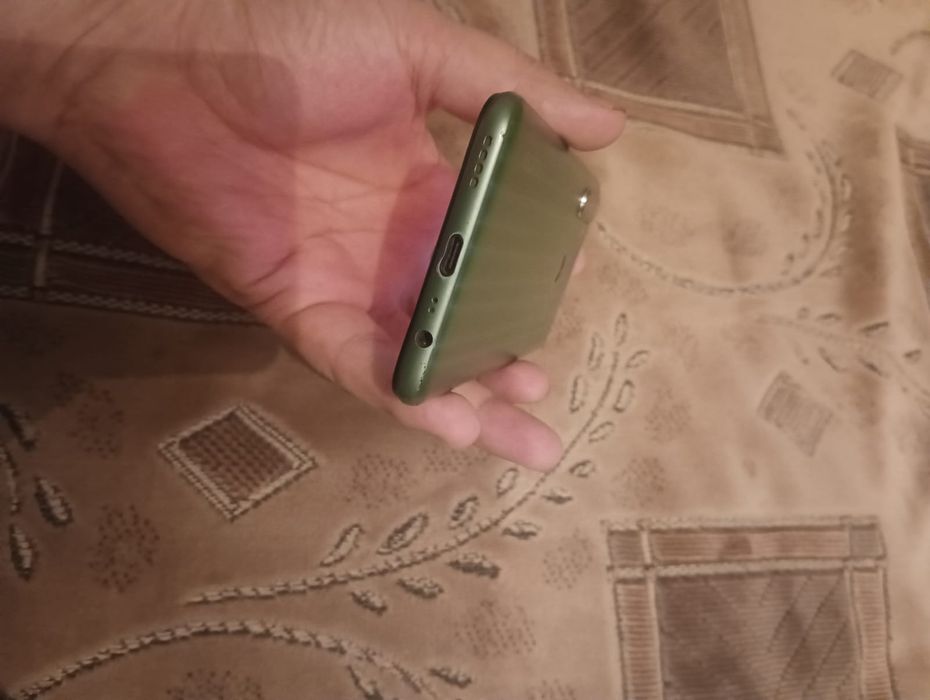 Продам Реалме 6i 64гб