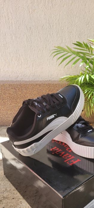 Vând adidași Puma puțin folosiți