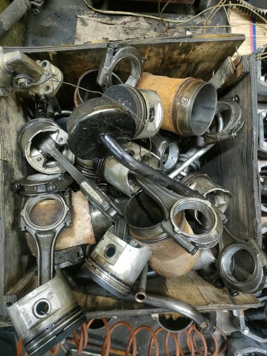 Двигатель газ66, газ53 в разборе