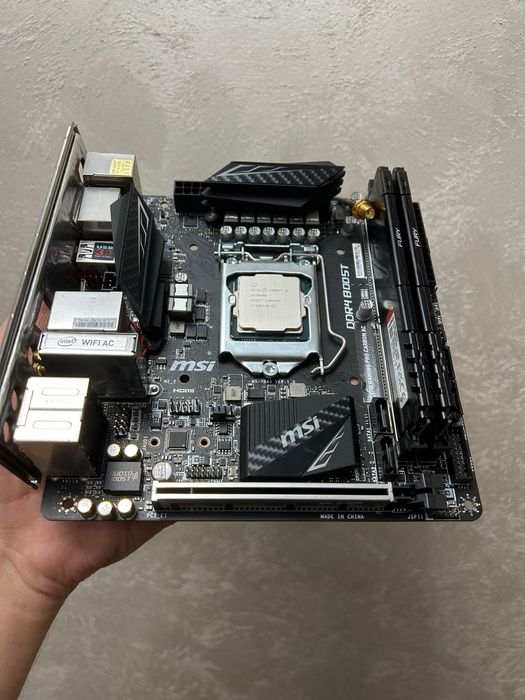 MSI Z370I Gaming Pro Carbon AC Mini-ITX – Wi-Fi AC