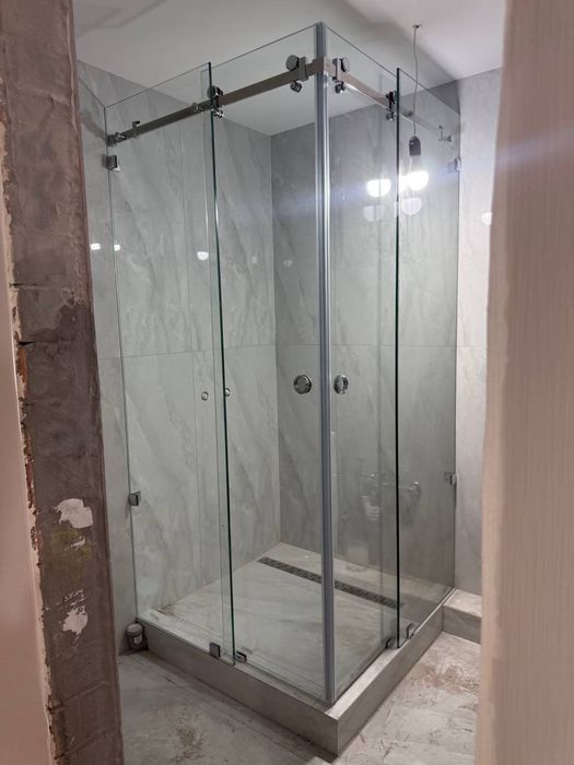 Установка стеклянных изделий а так же орг стекла