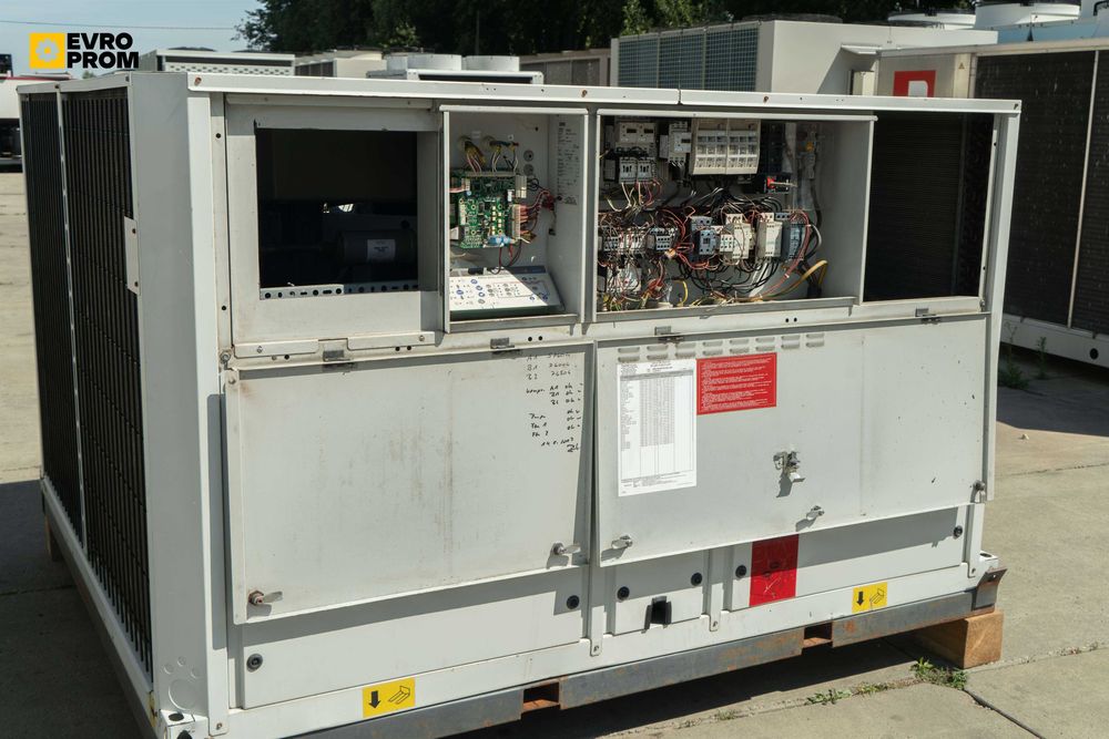Чилър CARRIER 30RA 090 B0723 PEE 89 kW | Тестван | С гаранция