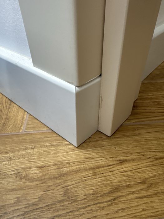 Presa profesionala de taiat, decupat plinta de MDF, la unghi de 45