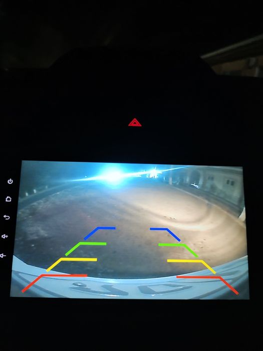 Monitor sotiladi (spark avtomobili uchun)