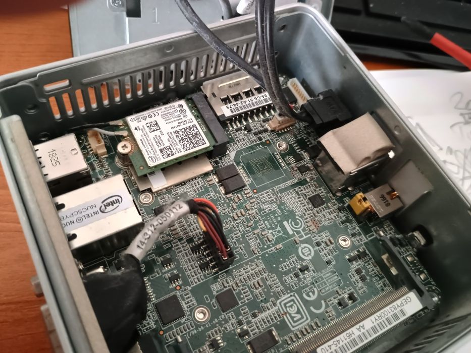Nuc PC model NUC5CPYH