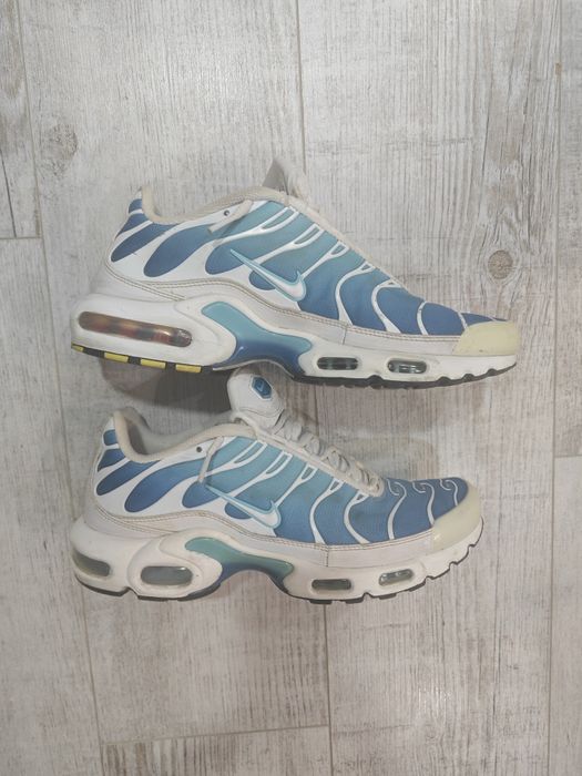 Маратонки.  Nike TN