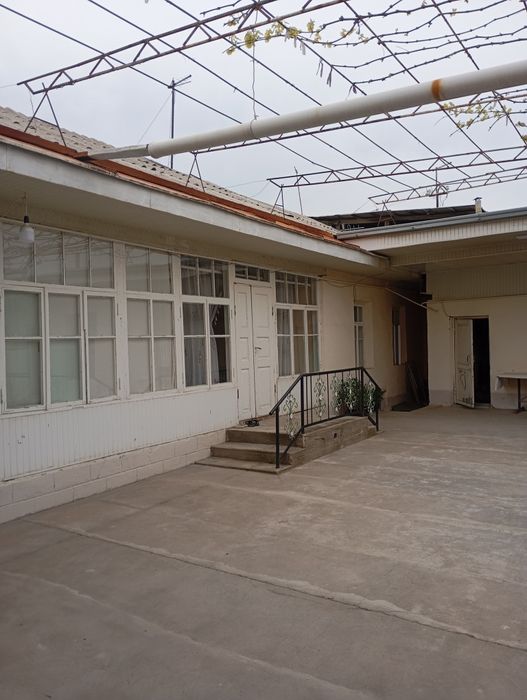 Qivray baytqorgonda 7,56sotix hovli sotilvotti