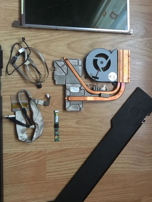 Dezmembrez Fujitsu Siemens Amilo Xi 3650