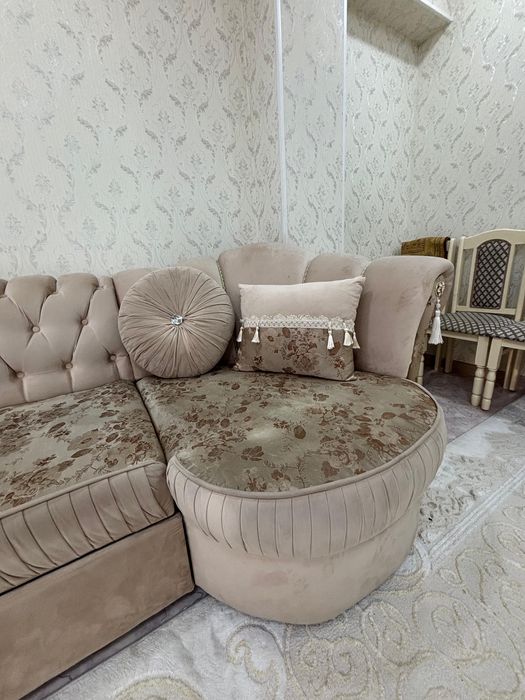 Диван для гостиной