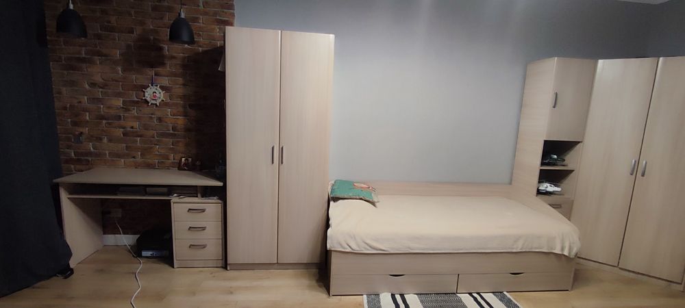 Продаю гарнитур в детскую, подростковую комнату