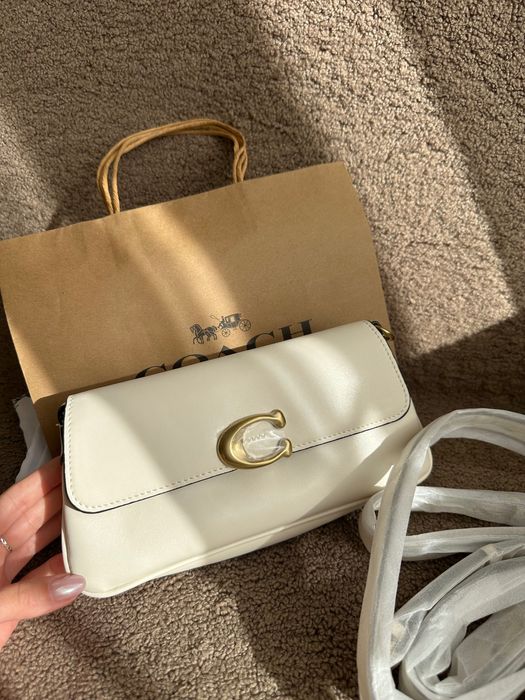 Дамска чанта. Нова.