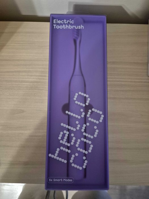 Hello coco! Електрическа четка за зъби+2 бр. накрайника-чисто нови