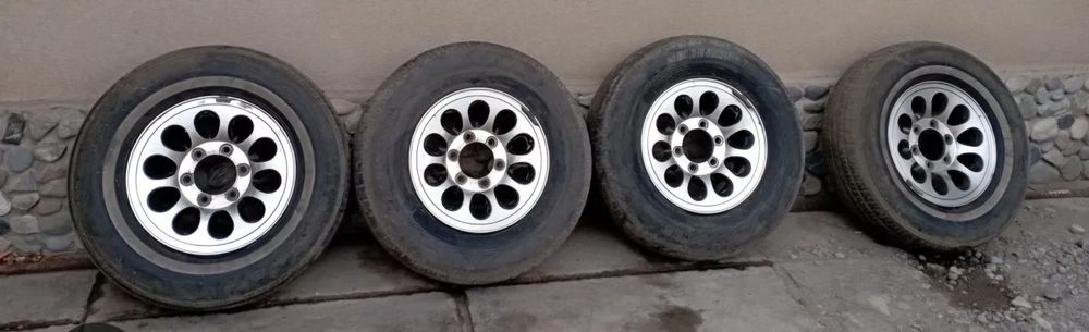 Продам диски от паджеро/делика вместе r15 
R15 215/80 
6 139.