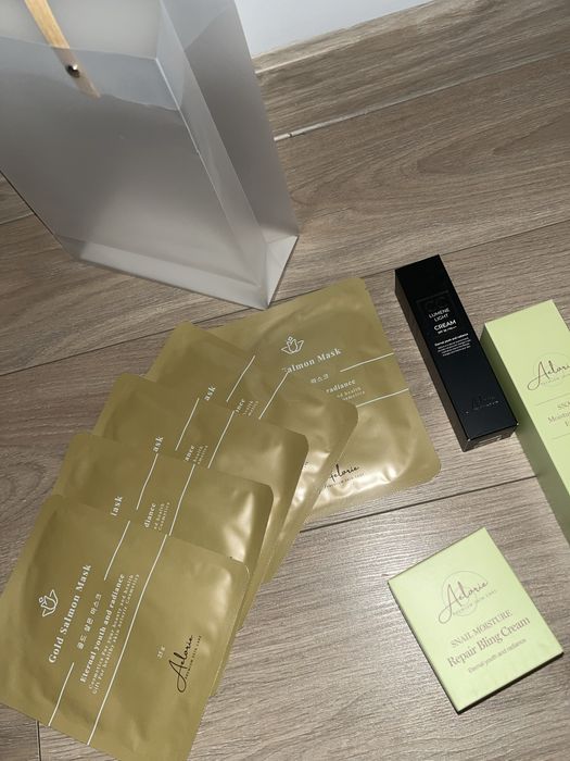 Продается бокс корейской косметики Aelorie