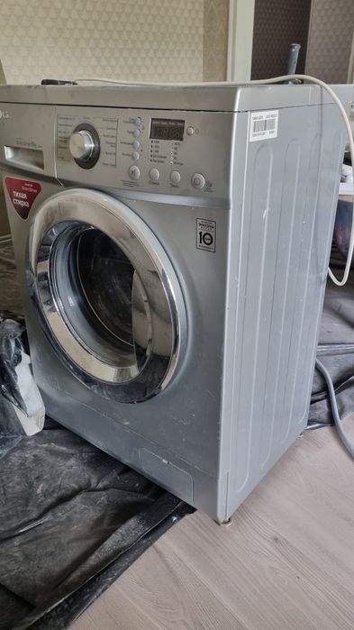 Продам LG стиральную машину