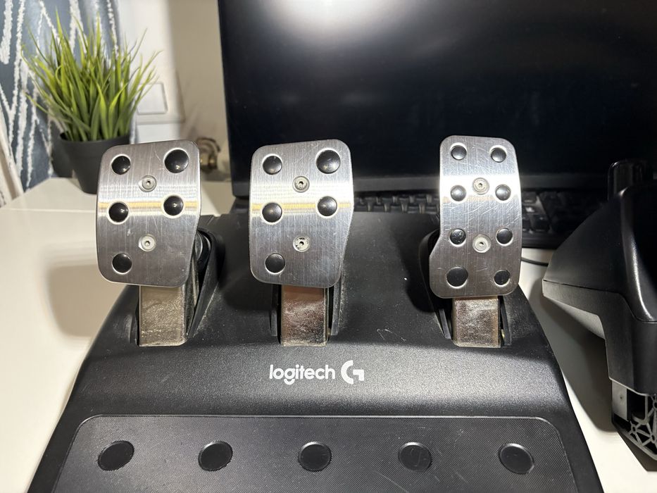Volan Logitech G920 + pedale + shifter – pachet complet