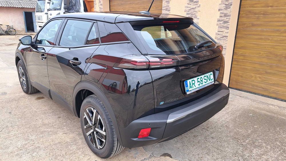 Peugeot 2008 electric, an 2024, baterie 50kW, 136CP, 2800km, garantie