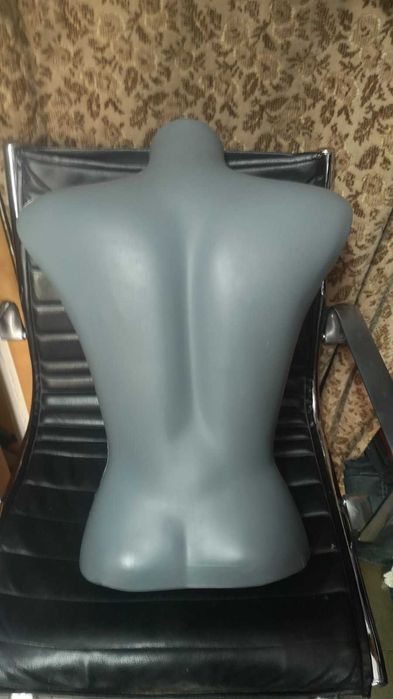 Дамски торсове, сиви 20 броя, оборудване магазин