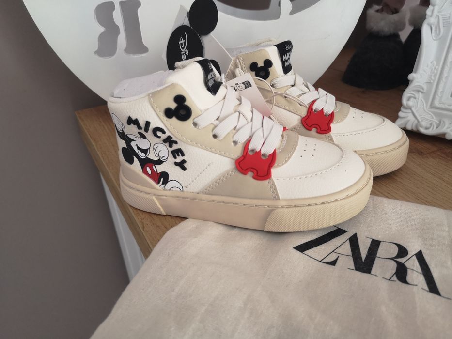 Бели кецове маратонки Мики Маус Зара 24 номер