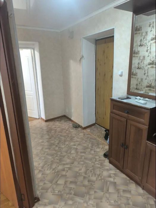 Продается 2 ком квартира микр Женис