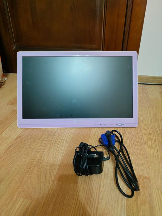 Монитор LG w1930s б/у,  с клавиатурой, б/у
