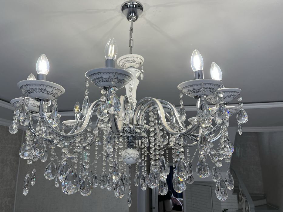 Люстра повесная для зала