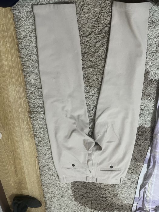 Бежевые брюки Zara