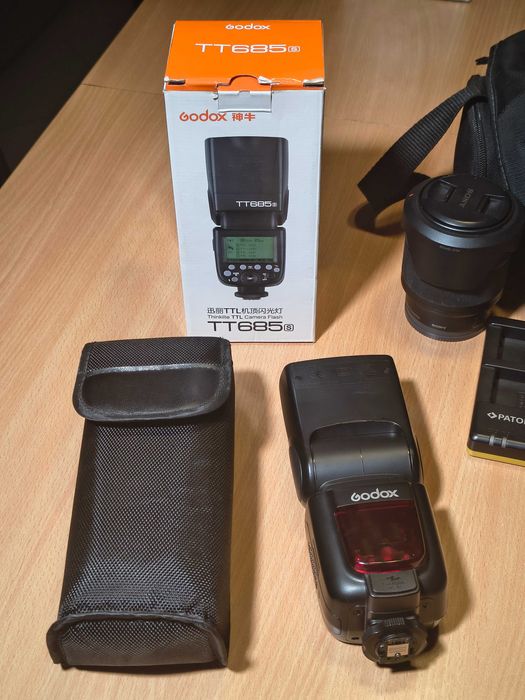 Kit Foto Full Frame: Sony A7 + 28-70mm + 50mm f1.8 + Bliț Godox TT685 + Geantă Sony
