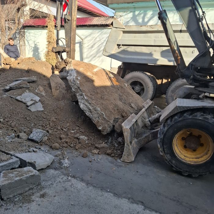 Kamaz  Ekskavator Uy buzish hizmati
