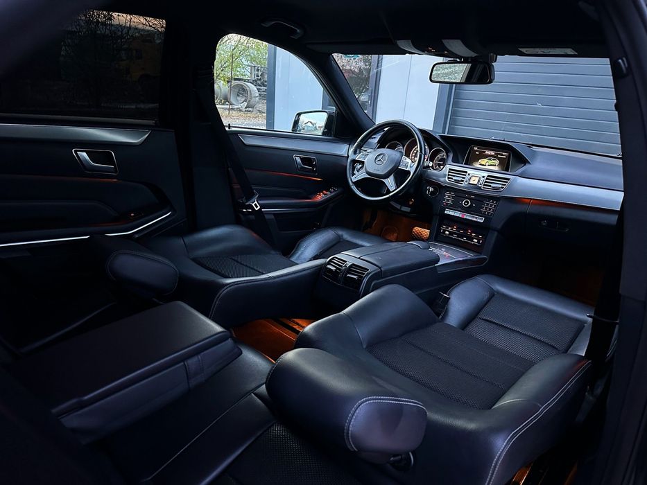 Mercedes E300 Bluetec Hybrid