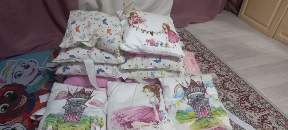 Бортик на кровать