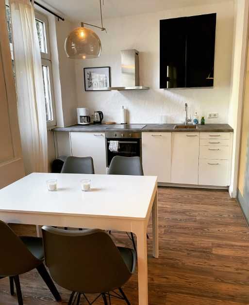 Дава се под наем Двустаен апартамент в Пловдив, Христо Смирненски - 70 кв.м за 265 € - Снимка #1