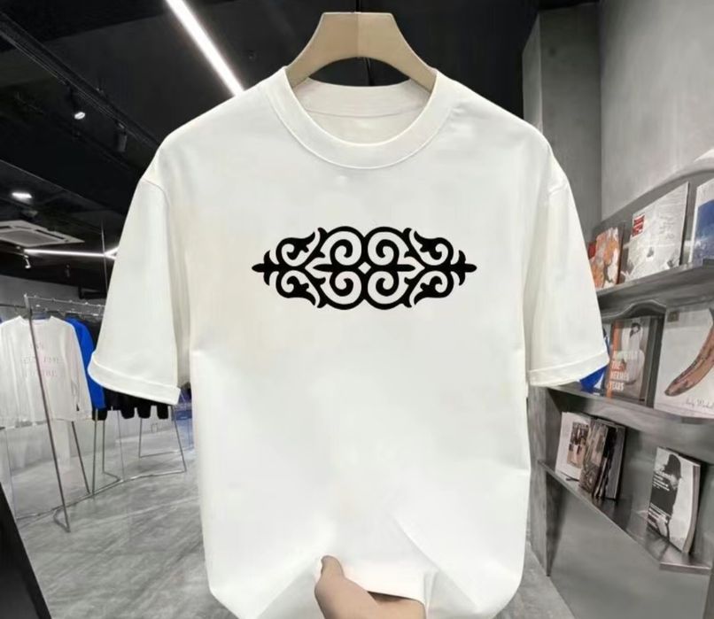 Футболки новые есть размеры.