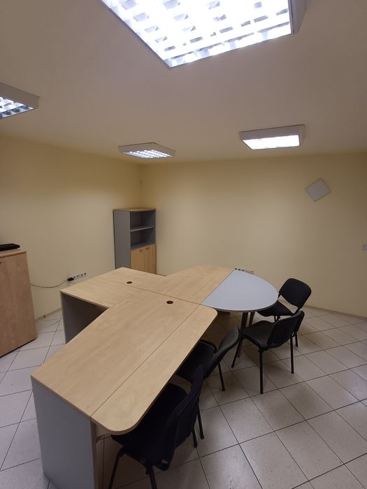 Дава се под наем Офис в Шумен, Център - 45 кв.м за 298.86 € - Снимка #6