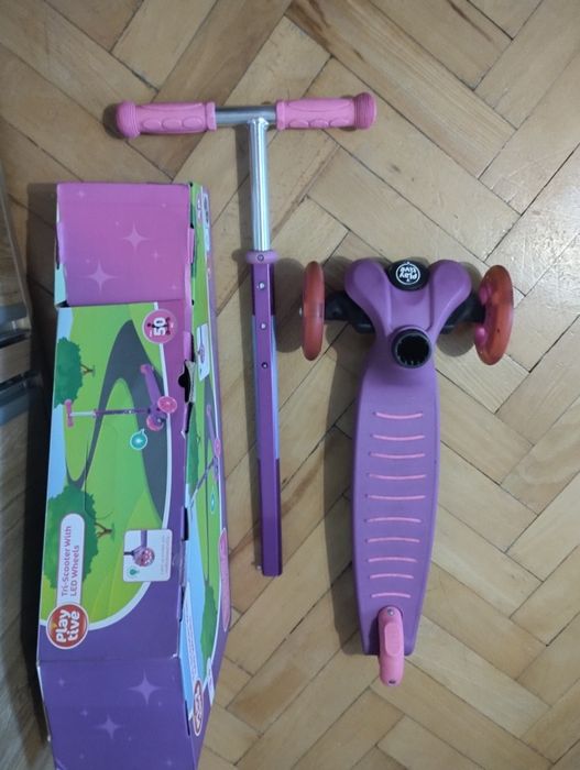Vând Trotineta play tive