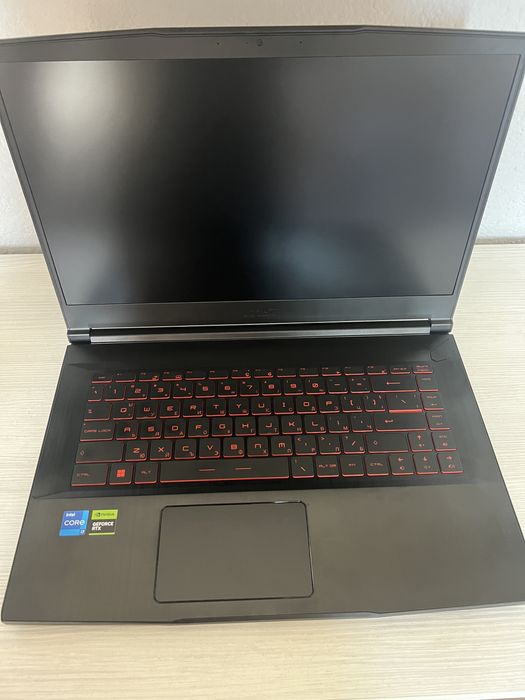 MSI GF63 Геймърски лаптоп