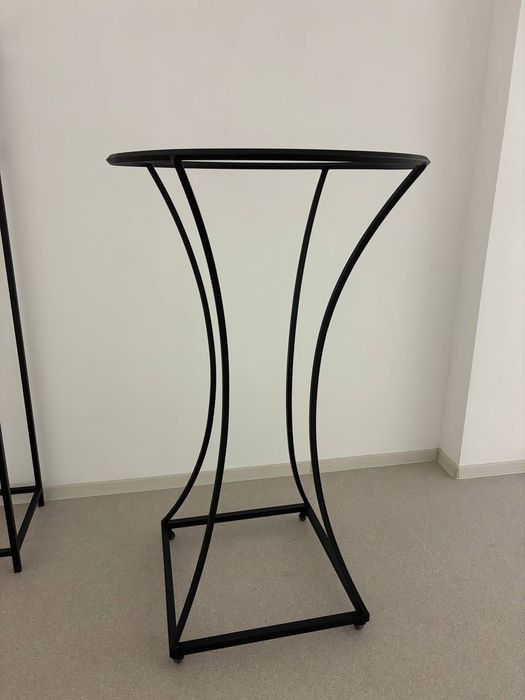 Стеллажи для одежды