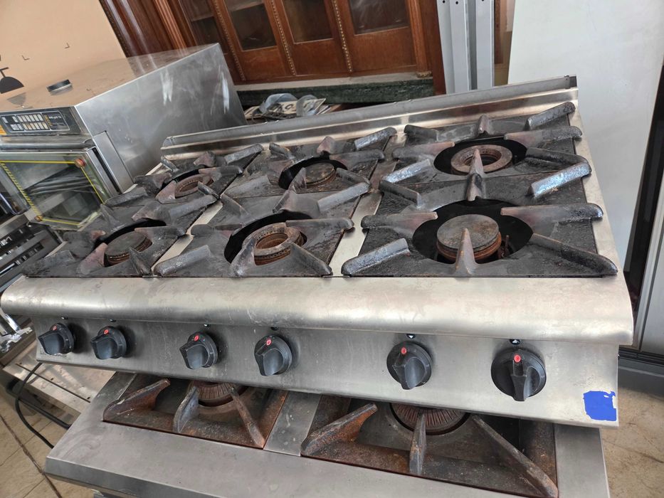 Aragaz inox 4-6 ochiuri, de.putere, cu banc