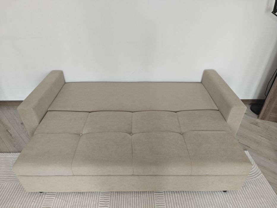 Стильный раскладной диван