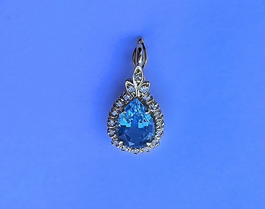 Pandant din aur galben 14k cu topaz și diamante naturale