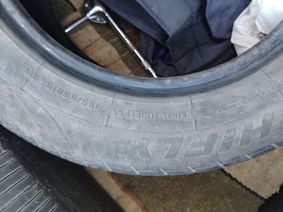 Шины  195/65/15 б/у