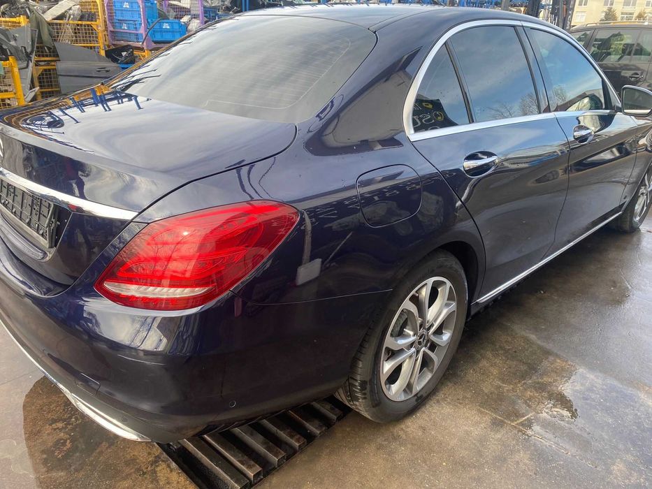 Dezmembrez mercedes c class w205/panoramic/far led/bara/capota/haion/