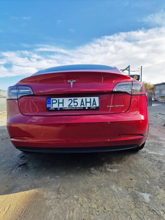 Tesla Model 3 4X4 TVA deductibil