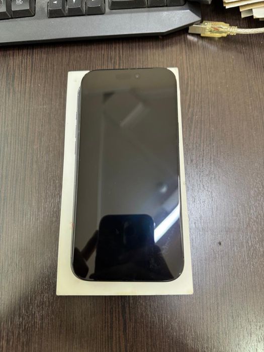 Продам iphone 16 pro max 256 gb